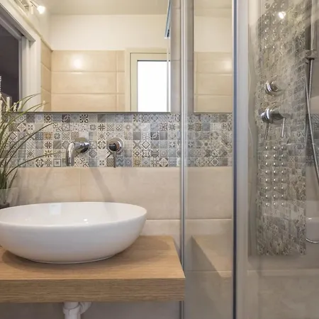 Pensión A Vista Ri Luocci Módica