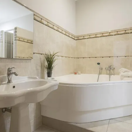 Pensión A Vista Ri Luocci 4*